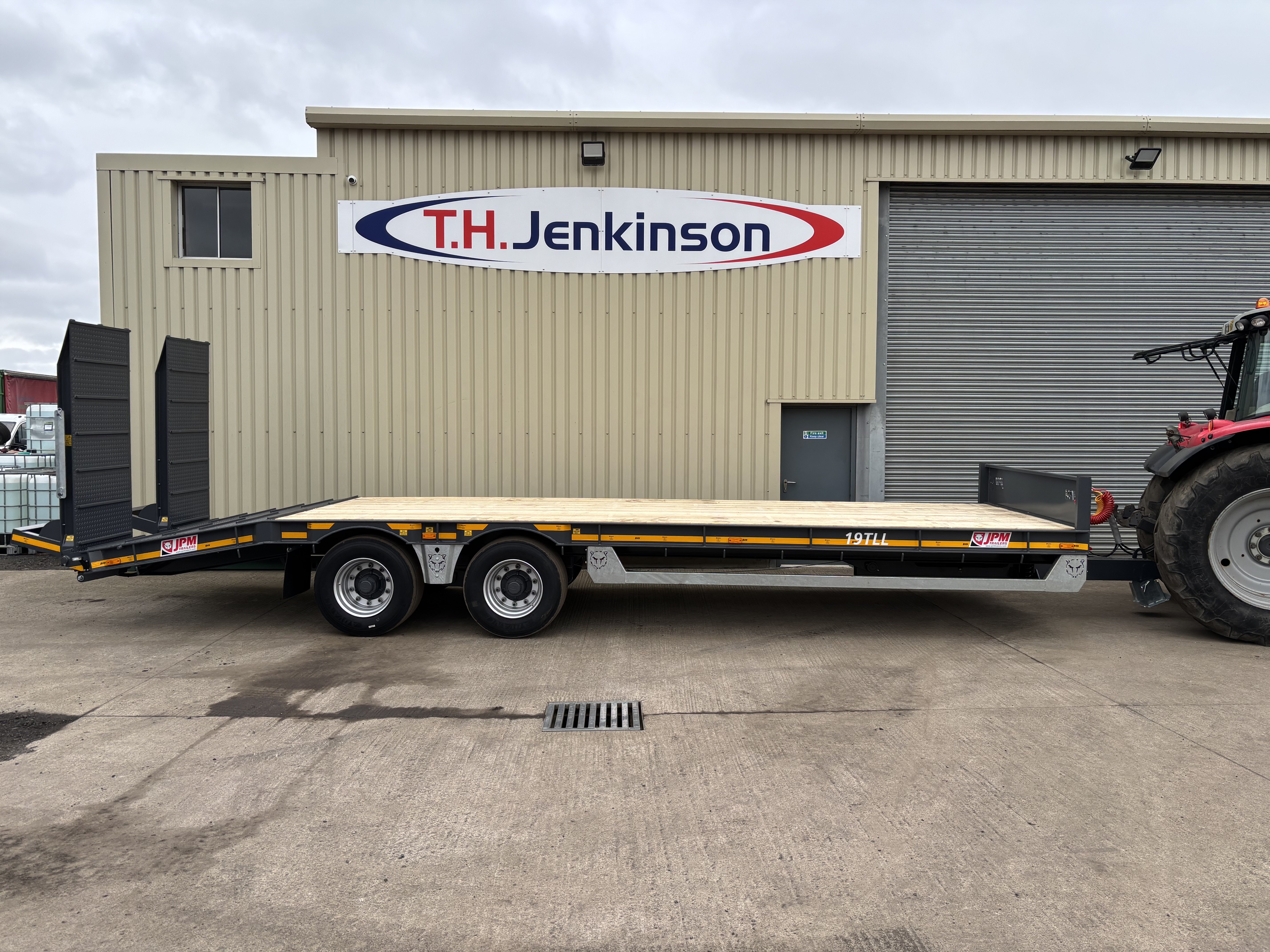 JPM 19 Ton Low Loader (Beavertail)