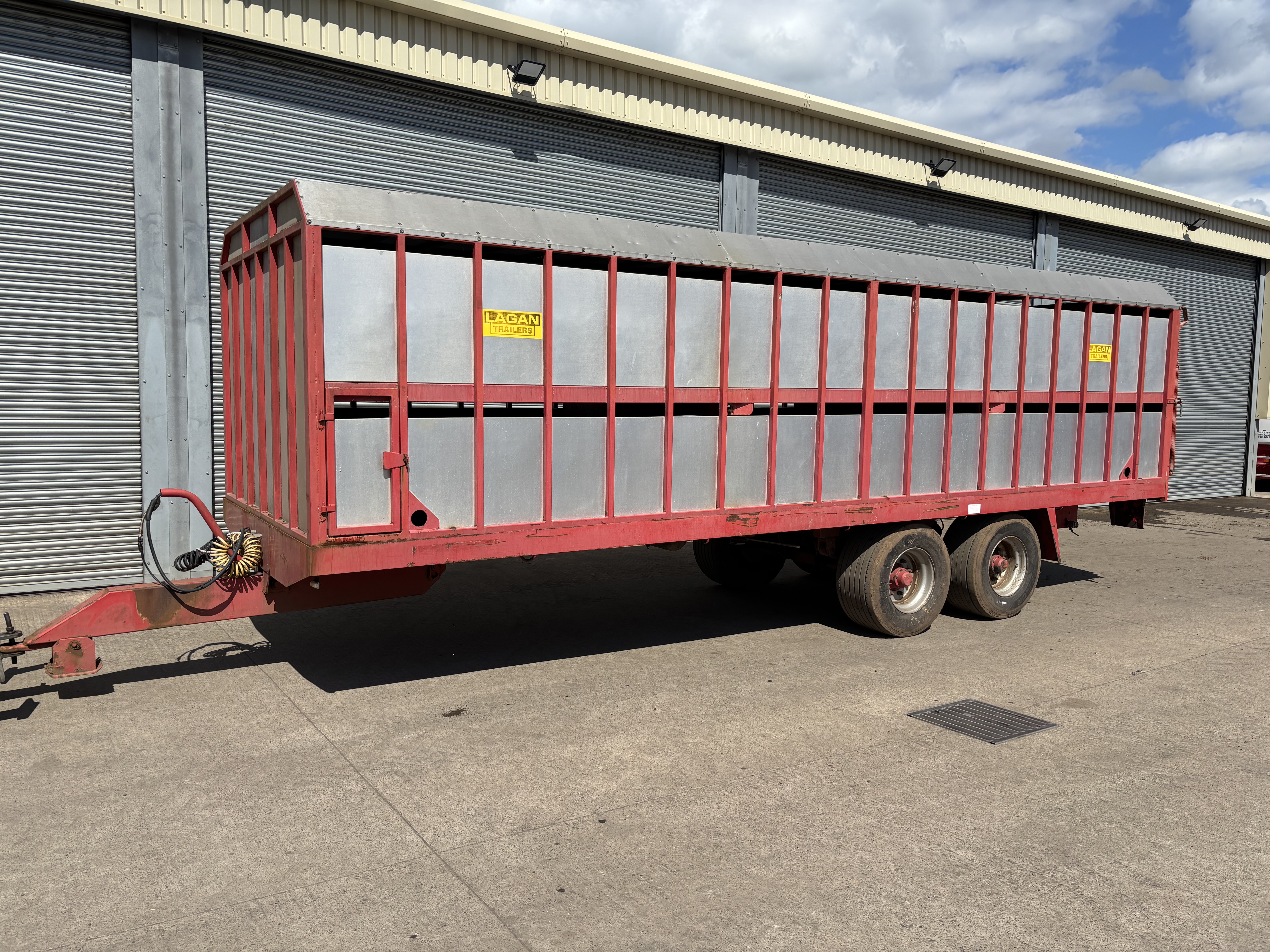 Lagan 26ft Livestock Trailer